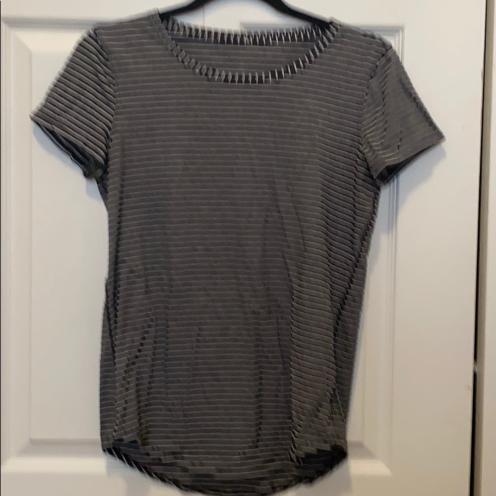 Lululemon workout t shirt